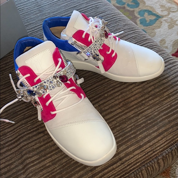 Women’s Sneakers
